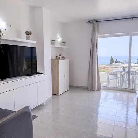 #398 Elegant Sea View W Balcony 1br Apartamento *