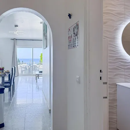 #398 Elegant Sea View W Balcony 1br 公寓 *